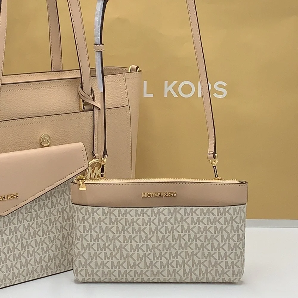 MICHAEL KORS Maisie Large Pebbled Leather 3-in-1 Tote Bag Buff Multi Sig…